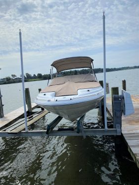 1998 Sea Ray 210 Sundeck Power boat for sale in Fairfax, VA - image 5 